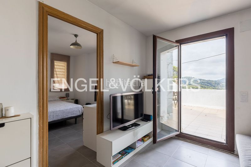 Foto 70a907f3-52e6-418f-b96e-03e6057964d9. Casa amb calefacció aparcament a Torrelles de Llobregat