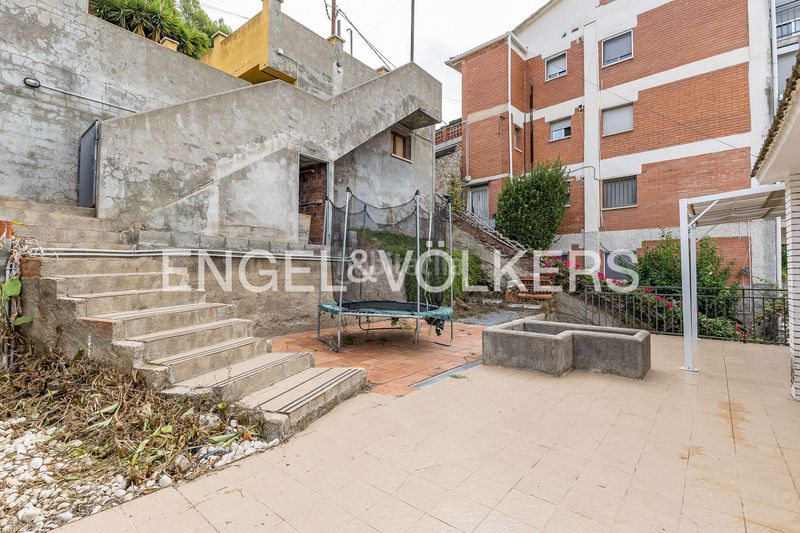 Foto dc90cb5f-1d43-45c2-b17a-acbd580e6887. Casa amb calefacció aparcament a Torrelles de Llobregat