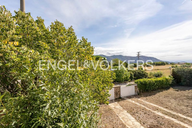 Foto d5176068-96be-4e89-9ae5-351021be0ed6. Casa amb calefacció aparcament a Pobla de Claramunt (La)