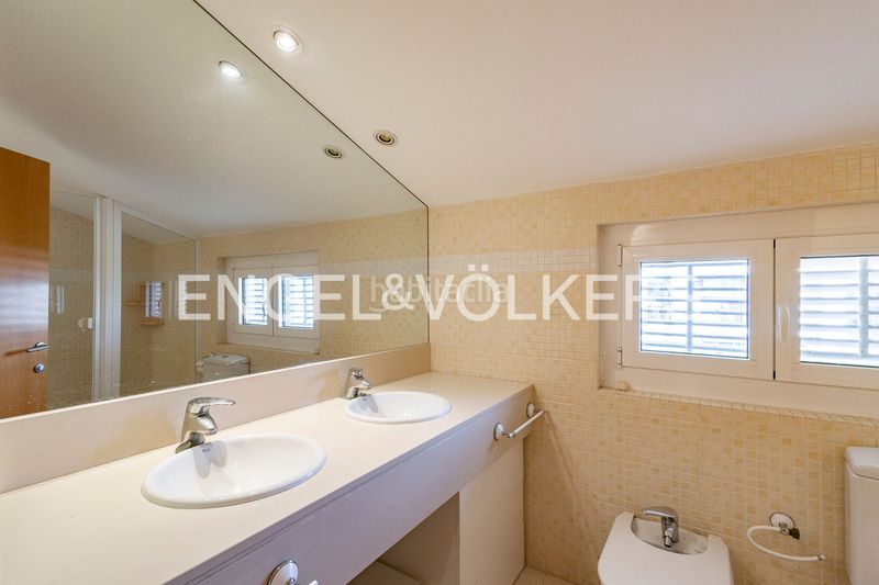 Foto e958a18d-5c7c-4097-b67c-4fdd3ee34539. Casa amb calefacció aparcament a Pobla de Claramunt (La)