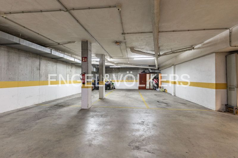 Foto 0c16a7bc-a6c4-44f6-9be7-159d60ee5203. Planta baixa amb calefacció aparcament a Manlleu