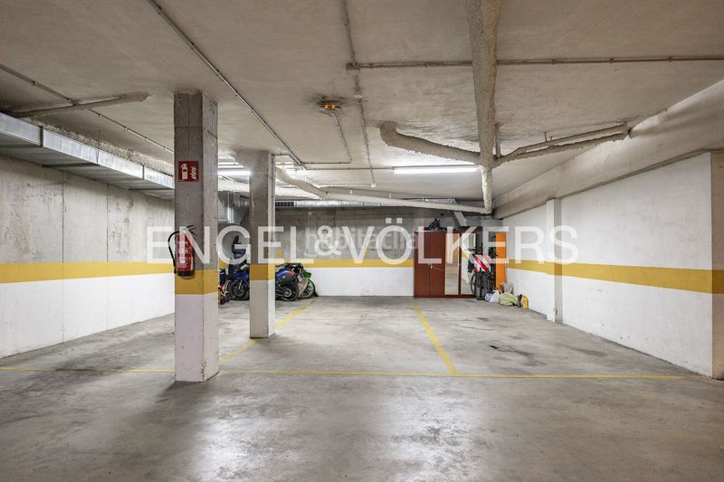 Foto 73c397b1-fcd0-4a5e-8b9f-993f8a565437. Planta baixa amb calefacció aparcament a Manlleu