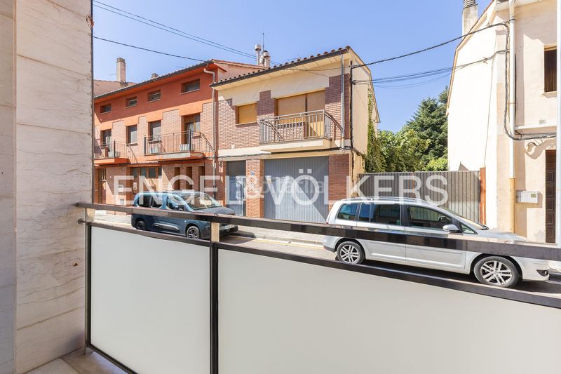Foto cdd96a9d-acd4-45ef-8b39-5f3075f12558. Planta baixa amb calefacció aparcament a Manlleu