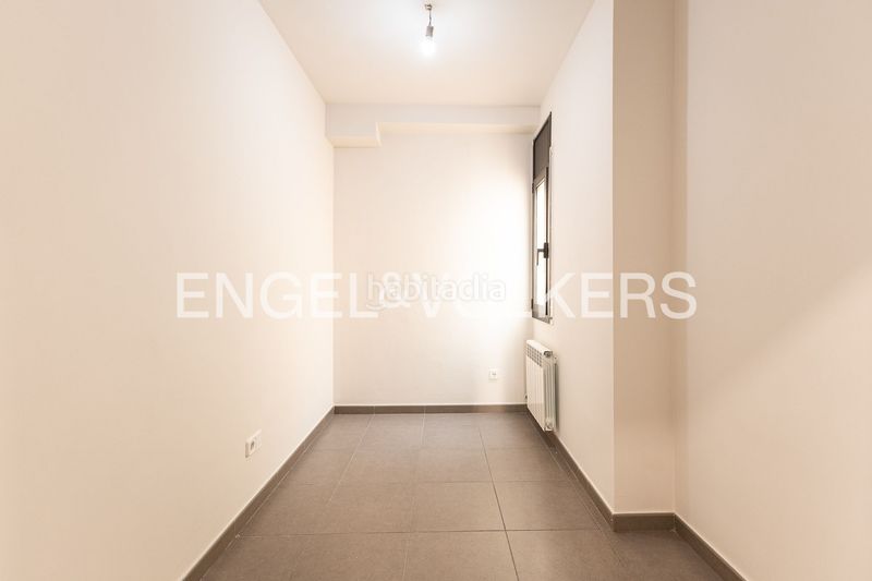 Foto f114b39f-b60f-4e61-9cfb-81995cc16121. Planta baixa amb calefacció aparcament a Manlleu