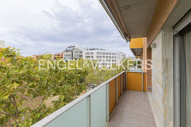 Foto 75f57f50-4426-4d87-9ce9-31bef72bd465. Lloguer pis amb calefacció aparcament piscina a La Vila Olímpica del Poblenou Barcelona