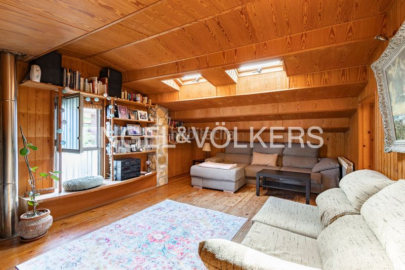 Foto a4bce1c2-a8a4-44cf-9363-1f9b8fc12466. Casa amb calefacció a Calaf