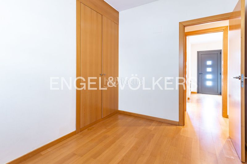 Foto 9927e931-972a-4d68-9b76-be9a5e799de6. Pis amb calefacció aparcament a Premià de Dalt