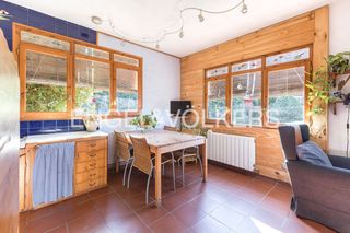 Casa in Vallvidrera - Tibidabo - Les Planes. Bonita y tranquila casa con jardin precioso en sarria