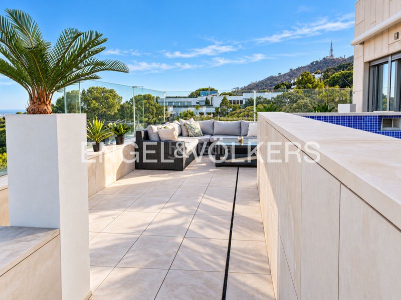 Foto bff4f705-840d-4790-8556-8d74c810ac1b. Casa amb calefacció aparcament piscina a Sarrià Barcelona