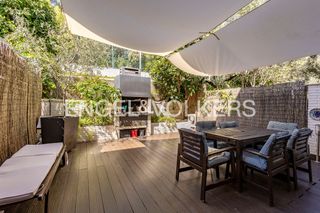 Casa adossada a Sant Esteve Sesrovires. Exclusiva casa adosada en un entorno residencial premium