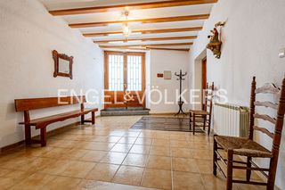 Casa adossada a Olesa de Montserrat