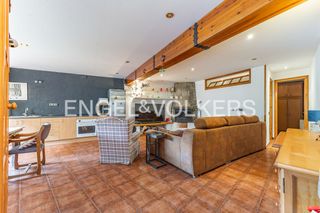 House in Santa Maria d´Oló. Descubre una casa con carácter en santa maria doló 240 m, 4 dorm