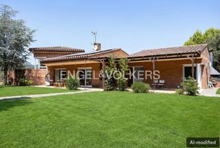 Maison à Can Font-Ca n'Avellaneda. Exclusiva y única propiedad con y piscina y gran terreno en can