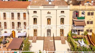 Appartement à Caldes d´Estrac. Ático en edificio histórico rehabilitado en caldes destrac