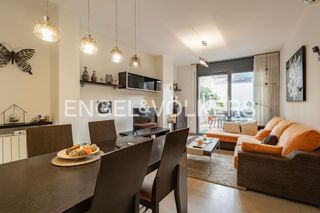 Maison jumelée à Fontsanta-Fatjó. Exclusiva casa unifamiliar en fontsantafatjó