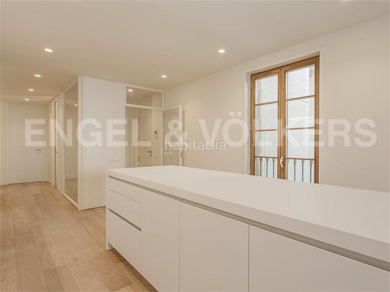 Foto a8028efa-790e-4a08-a601-088c796527b8. Promotion D-000DXU FINCA REGIA RENOVADA dans Barcelona. Logements de biens neufs