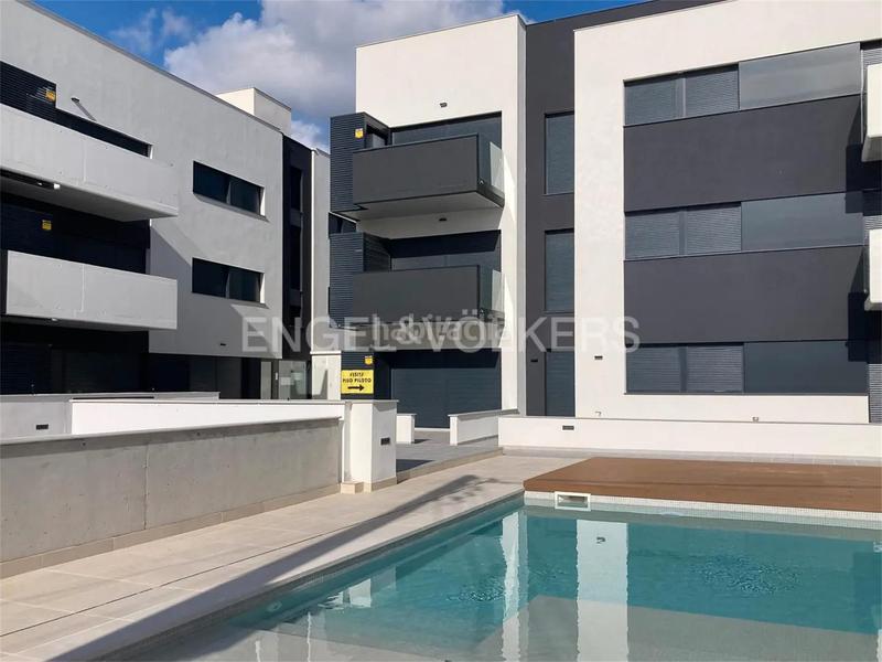 Foto 7bec8c7b-bffa-4f9a-a1b4-94d3bb1fbd6e. Promoción D-000HYW FANTÁSTICA PROMOCIÓN CERCA DEL MAR EN CUBELLES en Cubelles. Edificio viviendas de obra nueva