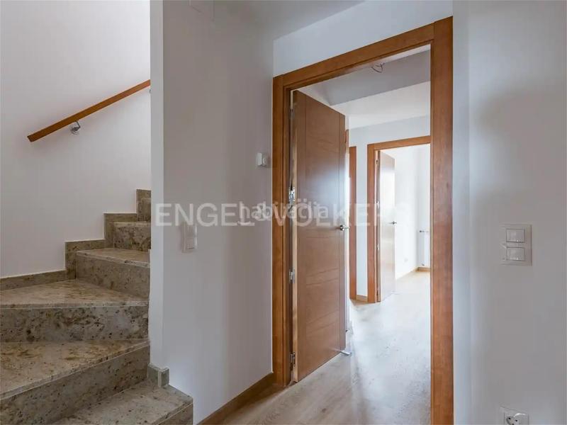 Foto fda2ea2f-fc21-4b7c-bd6d-2bec7461ff39. Promoción D-000LMR Viviendas de Alto Standing en Sant Quirze del Vallès en Sant Quirze del Vallès. Edificio viviendas de obra nueva