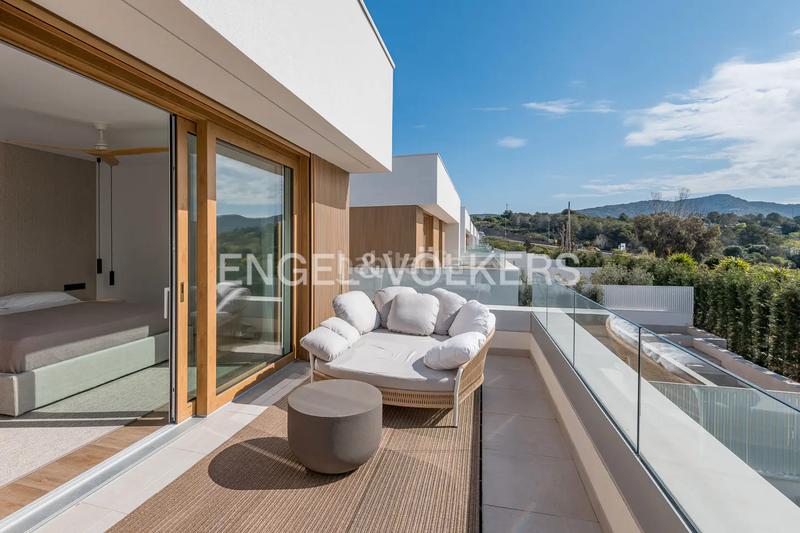 Foto ff9be836-ec35-46f6-aa74-cf75f38da490. Promozione D-000JS3 Complejo residencial de casas de lujo en Sitges in Sitges. Abitazioni di nuova costruzione
