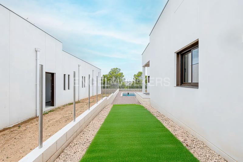Foto 24932169-5ac6-48e2-beb7-b0ff9796b388. Promozione D-0461B2 Viviendas unifamiliares con vista despejadas al mar in Coma-ruga. Abitazioni di nuova costruzione