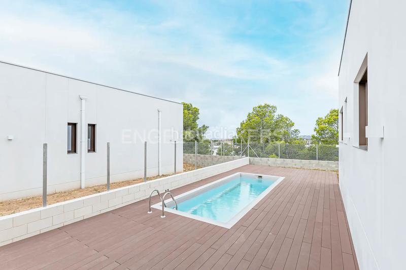 Foto 54e1ee8d-f045-473c-a0e7-e07ae5ca5b58. Promozione D-0461B2 Viviendas unifamiliares con vista despejadas al mar in Coma-ruga. Abitazioni di nuova costruzione