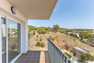 D-04660V - Promoción de pisos finalizada en zona muy tranquila de Canet de Mar