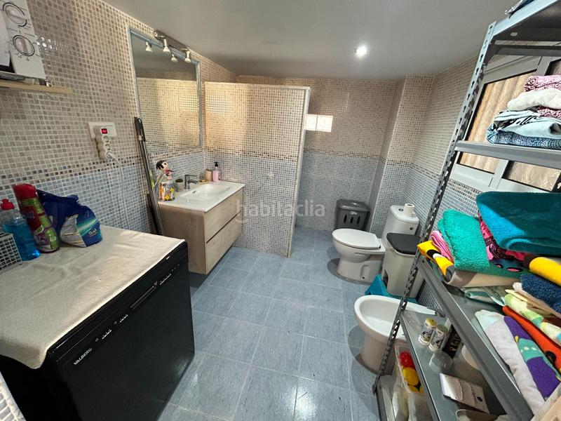 Foto 29435cc0-15df-416e-93a7-15441715d88f. Chalet con parcheggio piscina in Montroy