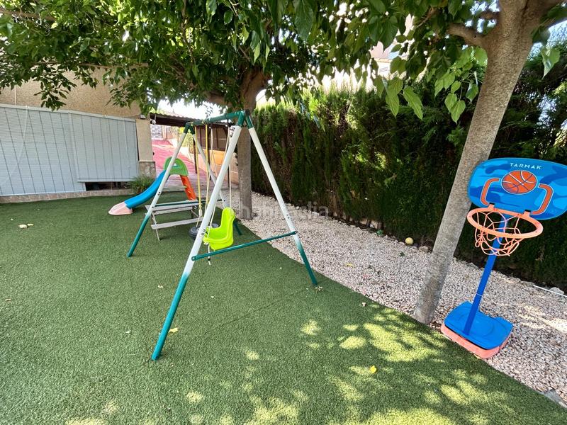 Foto 42c49d6f-198f-4c79-b029-df56997153a6. Chalet con parcheggio piscina in Montroy