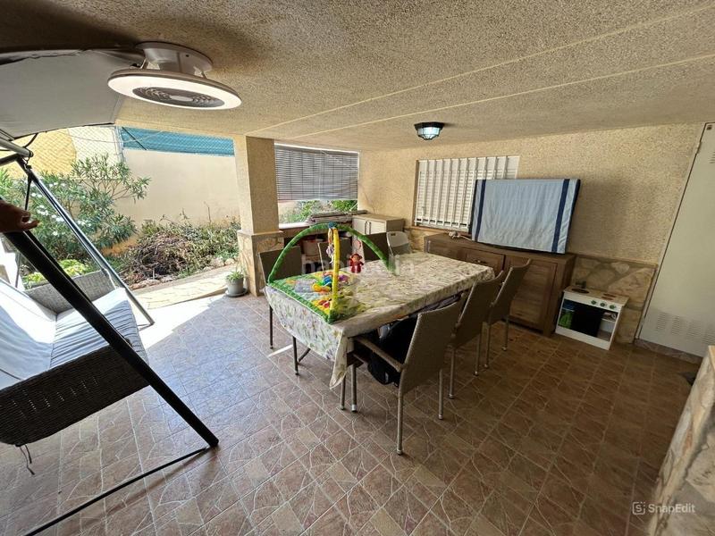 Foto 4a3361a7-0a22-4b46-ace2-5803a0337500. Chalet con parcheggio piscina in Montroy