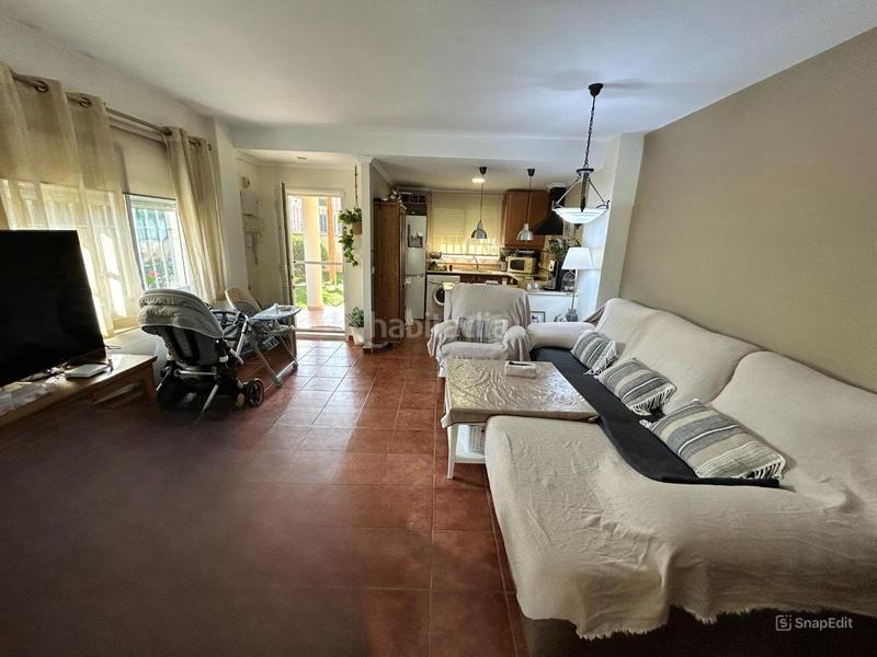 Foto 896df097-f915-4979-8fb9-b407ed28391c. Chalet con parcheggio piscina in Montroy