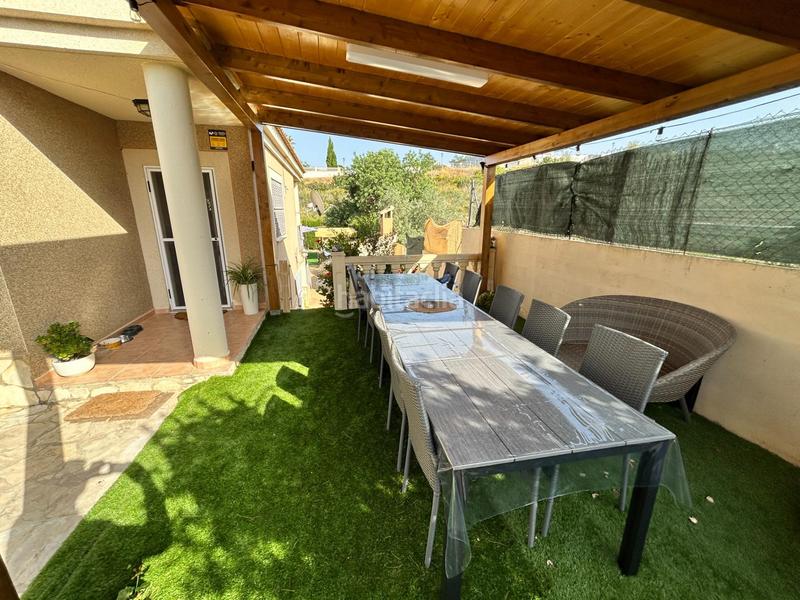 Foto bef8f038-fc9e-437f-90b7-52cc5f250cf7. Chalet con parcheggio piscina in Montroy