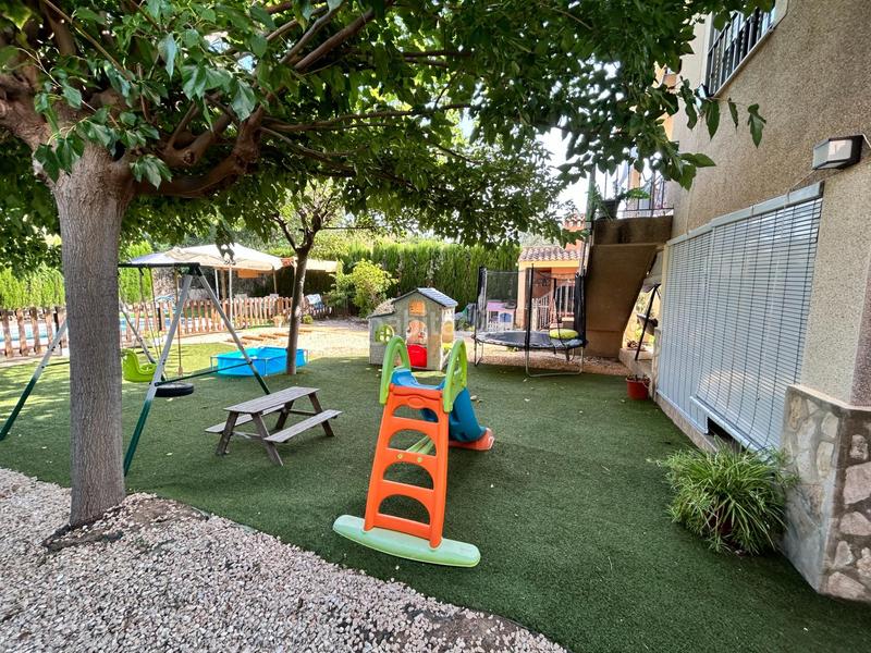 Foto fff07829-1bc4-4d88-a81c-1114ab0937bd. Chalet con parcheggio piscina in Montroy