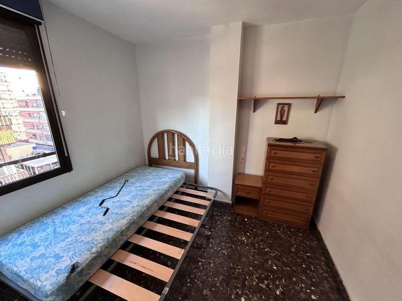 Foto d7097d49-9d5d-4c61-8de6-41e262698c72. Alquiler piso amplio y soleado piso familiar en campanar, en Valencia