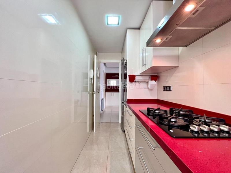 Foto c45df147-e6a4-4585-8c8e-083cd17c2e79. Ático atico para entrar a vivi en El Poble Sec - Parc de Montjuïc Barcelona