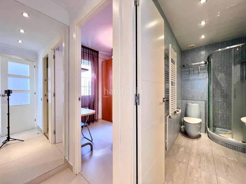 Foto c8a4823f-bedd-4c88-9459-93a206bd2c83. Ático atico para entrar a vivi en El Poble Sec - Parc de Montjuïc Barcelona