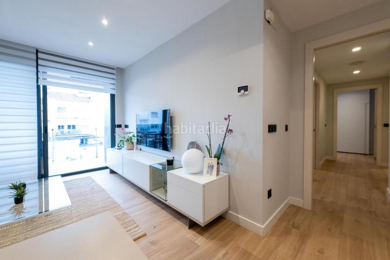 Foto 907d2b1c-a04d-4399-bc7e-a8109d85dc5f. Piso exquisito apartamento seminuevo a pasos de la playa en Calella