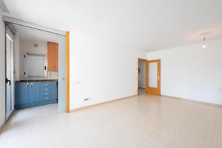 Appartement dans Port. Espacioso piso en el corazn de badalona, tu nuevo hogar te espe
