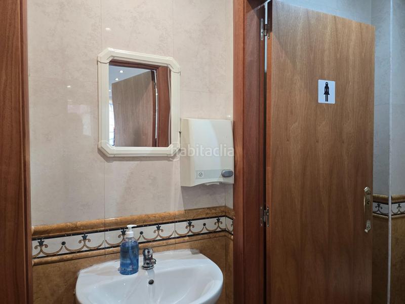 Foto 86633f58-de6f-4b0d-bbb7-fb27ebb813bc. Lloguer local comercial a Canet de Mar