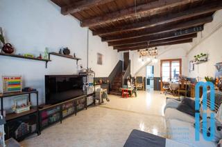 Masia a Nucli Urbà. Casa de pueblo con encanto en pleno centro de argentona