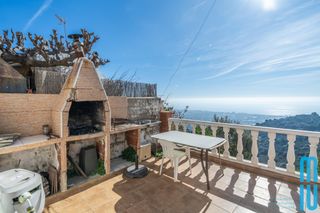 Casa a Can Carreras - Montessol. Casa a 4 vientos con preciosas vistas al mar