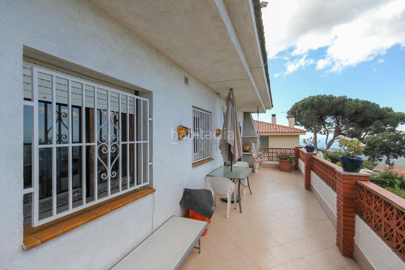 Foto 3aeb0664-99d6-4ba8-8009-e964fe019e2a. Chalet casa con vistas al mar, amplio jardín con frutales y pozo propio en Sant Iscle de Vallalta