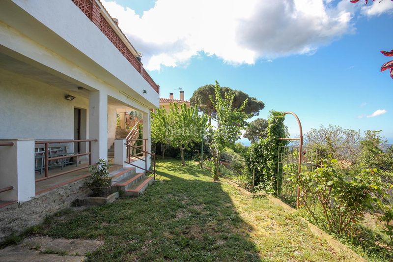 Foto 98c646d3-8824-4574-b01f-929100164294. Chalet casa con vistas al mar, amplio jardín con frutales y pozo propio en Sant Iscle de Vallalta
