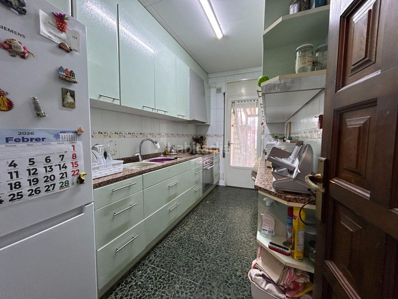 Foto 5c6881c5-8995-4bbc-b34b-b0fef76bbd2a. Casa amb aparcament a Centre Mataró