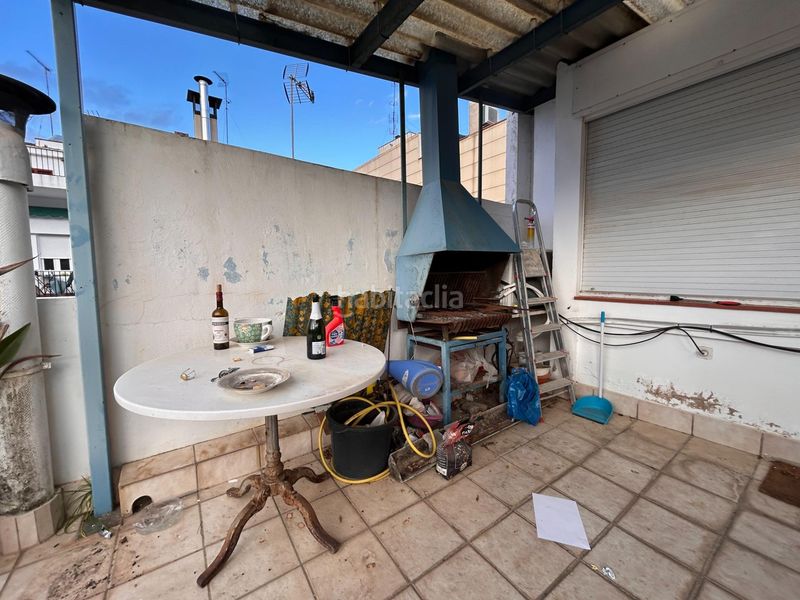 Foto 88a8f5df-dc96-495d-9c7a-8018a306b599. Casa amb aparcament a Centre Mataró