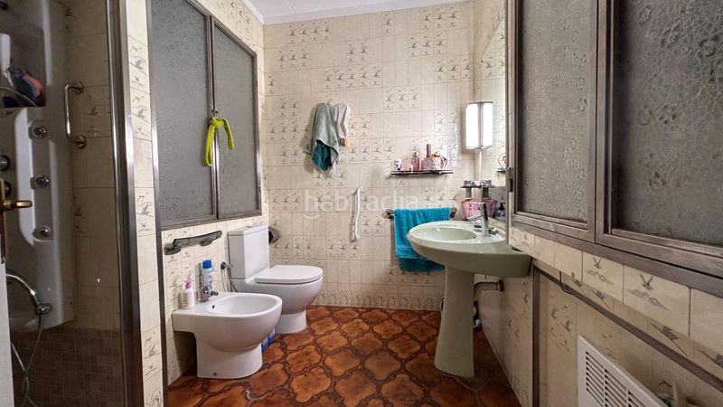 Foto adacfec1-67e8-497a-bc27-fb4cd727efc8. Casa amb aparcament a Centre Mataró