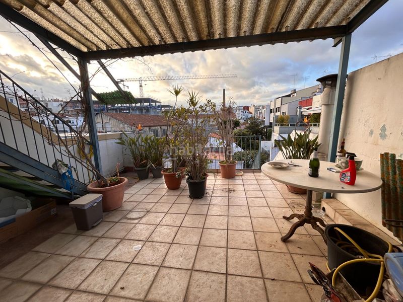 Foto b5ede5ba-6ff0-4229-a3d0-ccc2009ef9f7. Casa amb aparcament a Centre Mataró