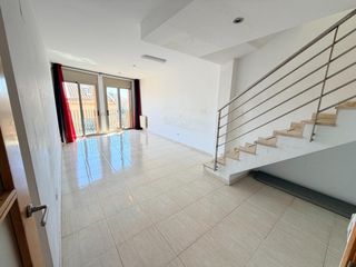 Dúplex en Tordera. Dúplex en el centro, 2 habitaciones  buhardilla y terraza de 10