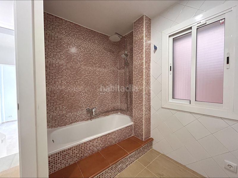 Foto 17624d35-33d3-431e-a2dd-6af0f7cc870d. Planta baixa amb calefacció a Centre Mataró