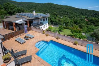 House in Niàgara Parc -Àgora Parc. Paraíso privado en can domènech lujo, sostenibilidad y naturalez