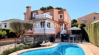 Xalet  Calle 232. Chalet independiente en la caada